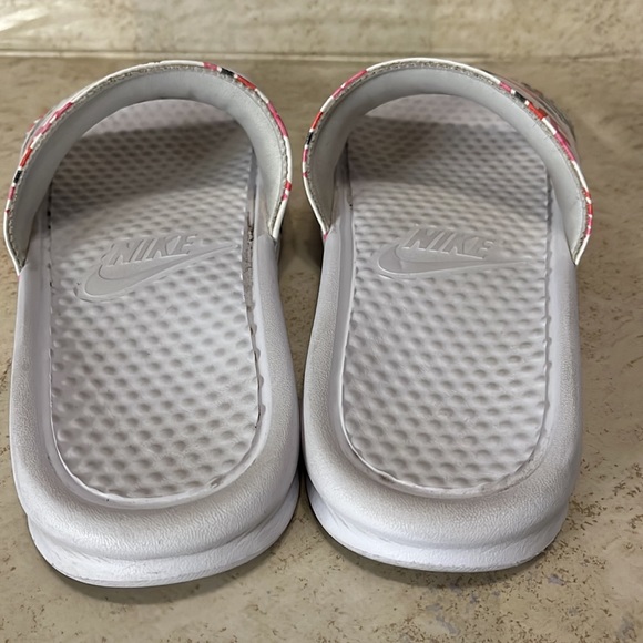 Nike slides - Picture 4 of 4